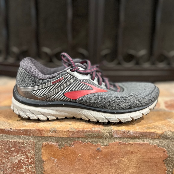 Brooks Adrenaline GTS 18 running shoes - Picture 5 of 11